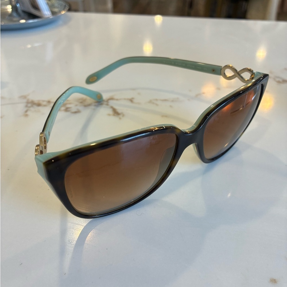 Tiffany & Co brown tortoise front sunglasses with infinity symbol new with tag